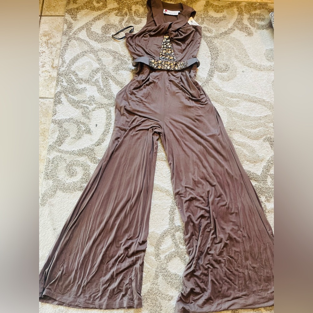 Twelve by Twelve Brown Jumpsuit with Wide-Leg Silhouette - Picture 8 of 8